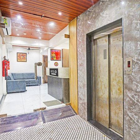 Super Hotel O Althan Formerly Hotel Niraant سورات المظهر الخارجي الصورة