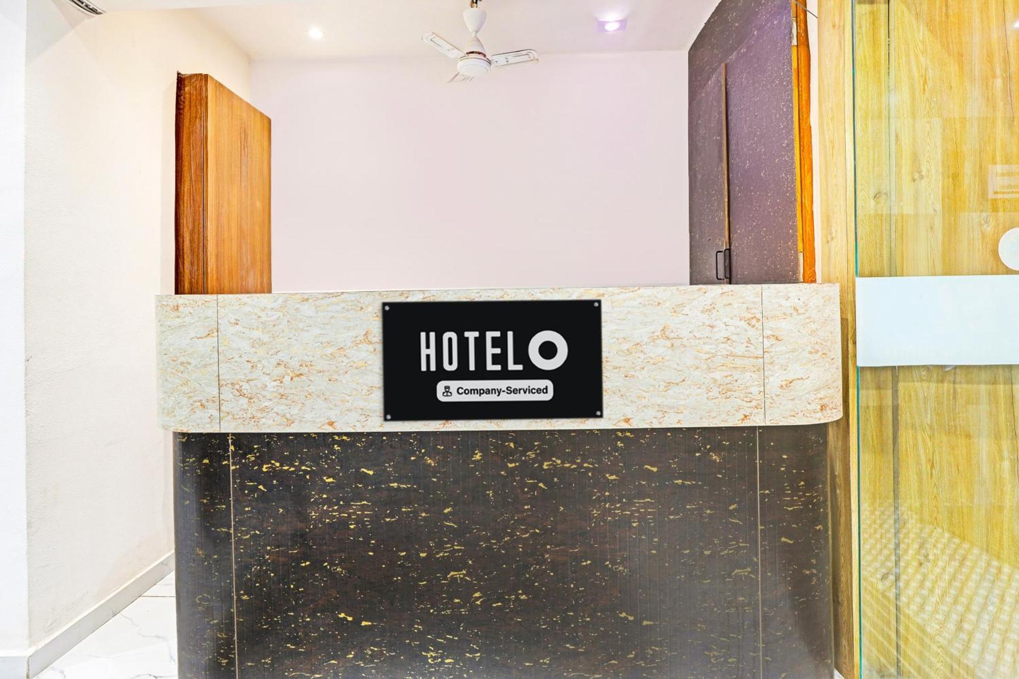 Super Hotel O Althan Formerly Hotel Niraant سورات المظهر الخارجي الصورة