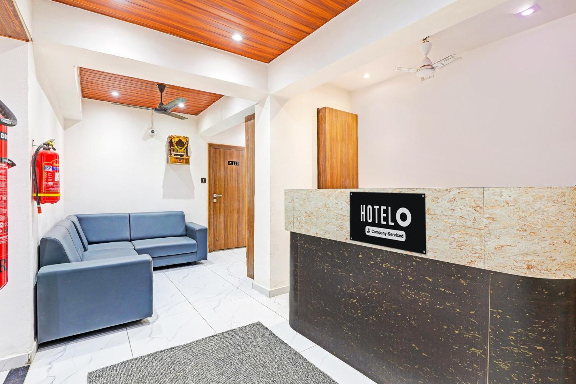 Super Hotel O Althan Formerly Hotel Niraant سورات المظهر الخارجي الصورة